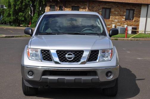 Radiant Silver 2008 Nissan Frontier SE Crew Cab