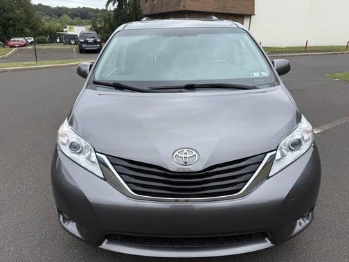 2015 Toyota Sienna XLE Premium