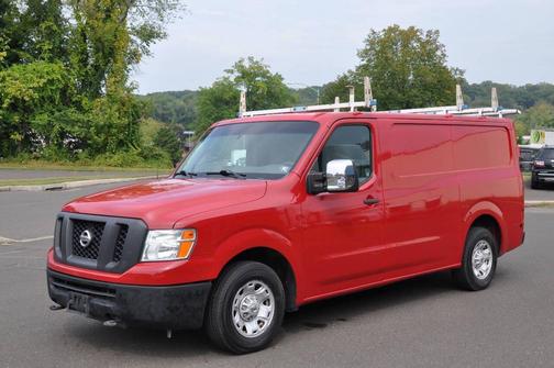 2015 Nissan NV Cargo NV2500 HD SV V8