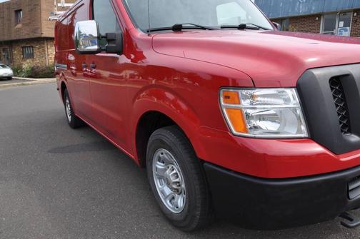 2015 Nissan NV Cargo NV2500 HD SV V8