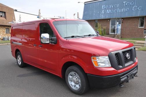 2015 Nissan NV Cargo NV2500 HD SV V8