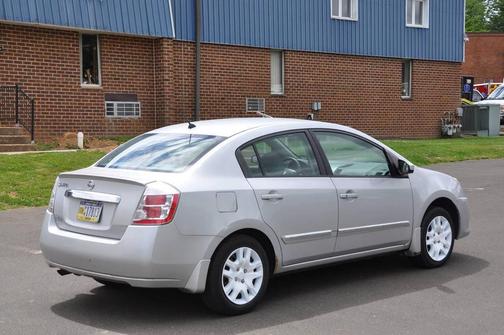 Brilliant Silver 2010 Nissan Sentra 2.0 S