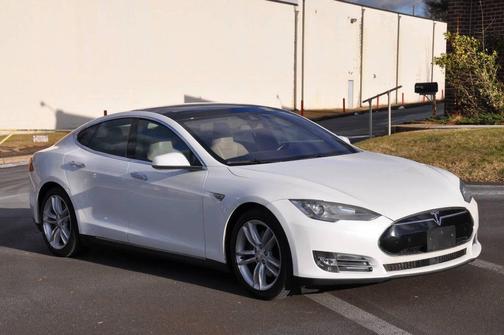 2016 Tesla Model S 70D
