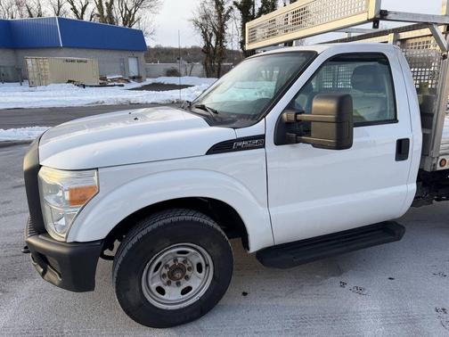 2013 Ford F-250 4X2 2dr Regular Cab 137 in. WB