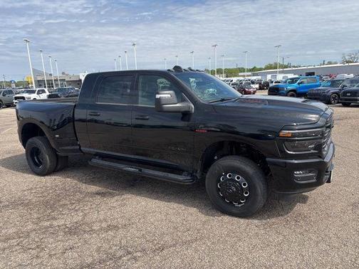 Diamond Black 2026 RAM 3500 Laramie