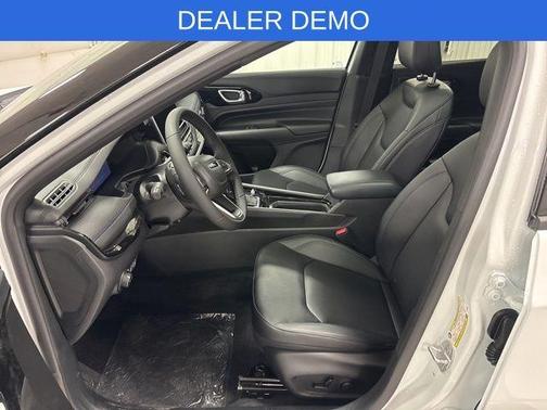 Bright White Clearcoat 2026 Jeep Compass Limited