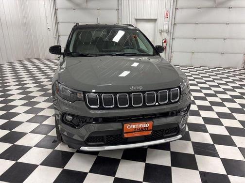 Sting Gray Clearcoat 2022 Jeep Compass Limited