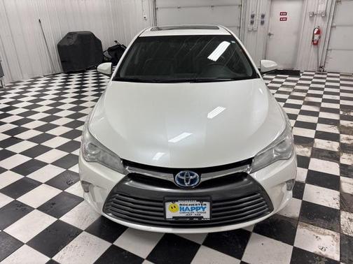 2016 Toyota Camry Hybrid XLE