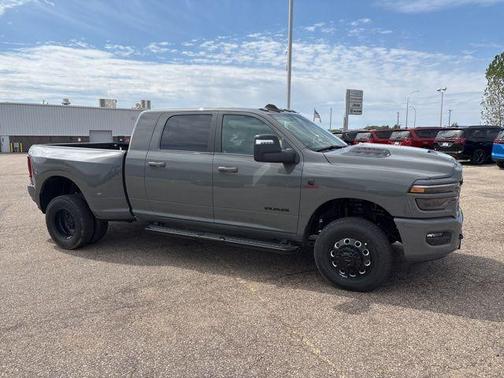 Ceramic Gray Clearcoat 2026 RAM 3500 Laramie