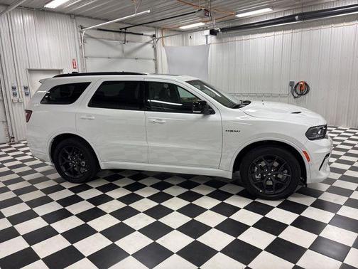 White Knuckle Clearcoat 2026 Dodge Durango GT Plus HEMI V8