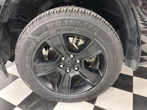 Diamond Black 2024 RAM 1500 Big Horn/Lone Star