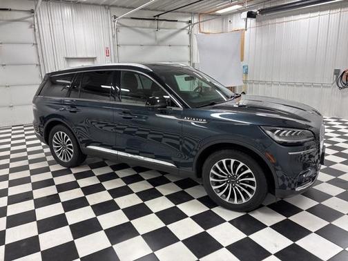 2022 Lincoln Aviator Reserve AWD