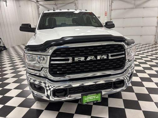 Bright White Clearcoat 2022 RAM 3500 Big Horn