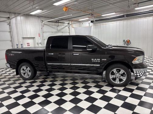 2016 RAM 1500 SLT