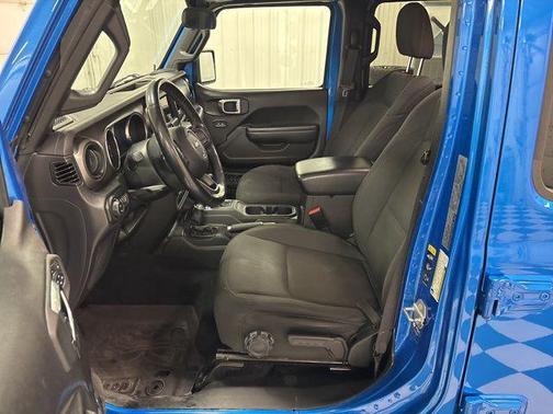 2022 Jeep Gladiator Sport