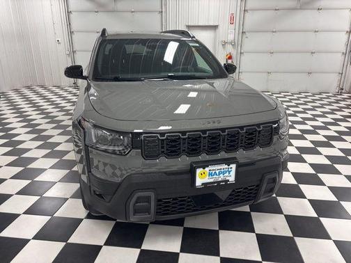 Sting Gray Clearcoat 2026 Jeep Cherokee LAREDO/LIMITED