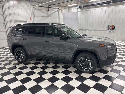 Sting Gray Clearcoat 2026 Jeep Cherokee LAREDO/LIMITED