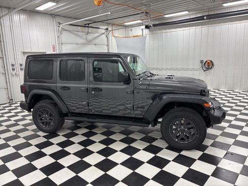 Granite Crystal Clearcoat Metallic 2026 Jeep Wrangler Sport