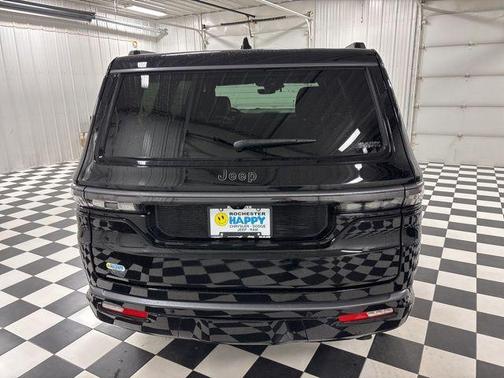 Gloss Black 2026 Jeep Grand Wagoneer LIMITED