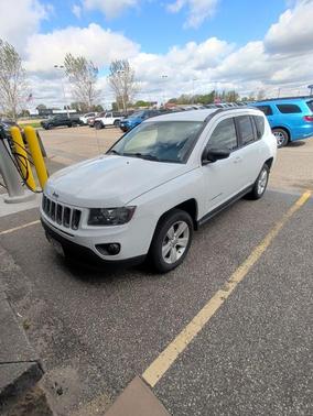 Bright White Clearcoat 2016 Jeep Compass Sport