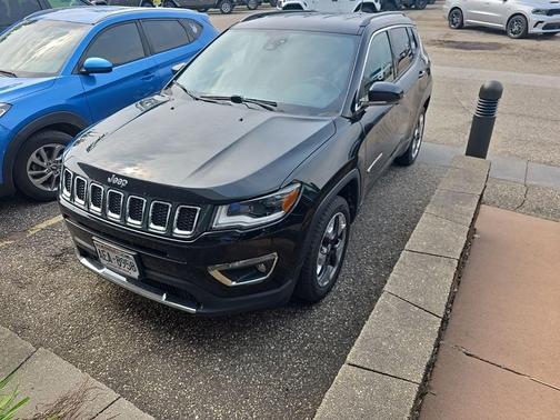 Diamond Black 2018 Jeep Compass Limited