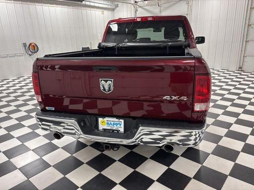 Delmonico Red Pearlcoat 2019 RAM 1500 Classic Tradesman