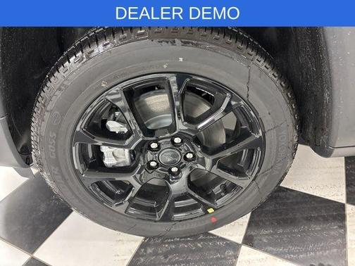 Diamond Black 2026 Jeep Compass Latitude