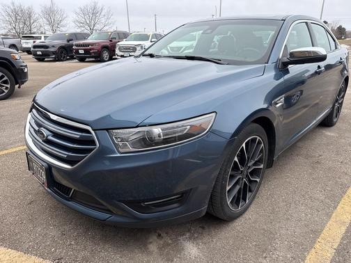 2018 Ford Taurus Limited