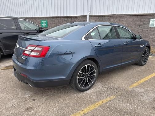 2018 Ford Taurus Limited
