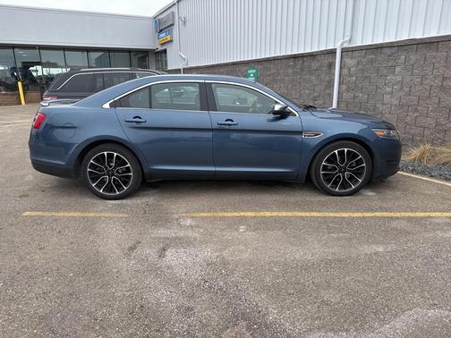 2018 Ford Taurus Limited