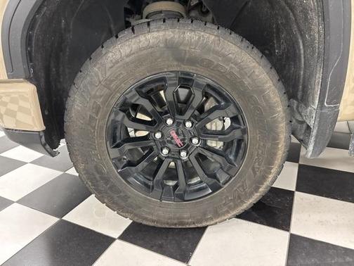 2023 GMC Sierra 1500 AT4X