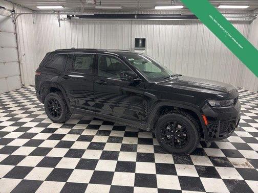 2026 Jeep Grand Cherokee Laredo