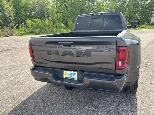 Granite Crystal Clearcoat Metallic 2026 RAM 3500 Laramie