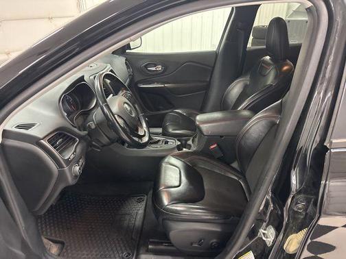 2020 Jeep Cherokee Trailhawk