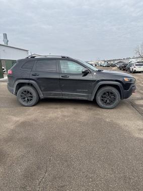 2020 Jeep Cherokee Trailhawk