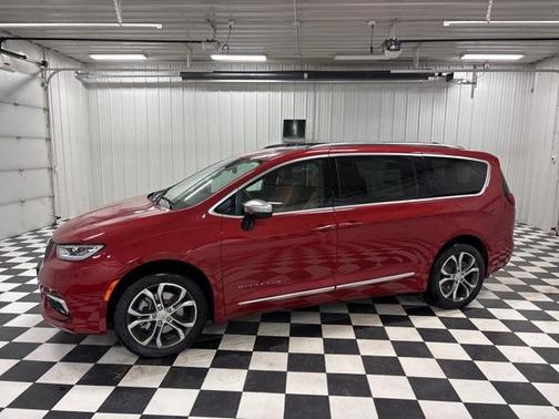 2026 Chrysler Pacifica Pinnacle