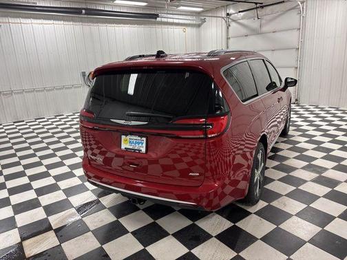 2026 Chrysler Pacifica Pinnacle