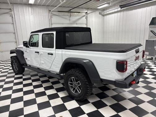 2024 Jeep Gladiator Mojave