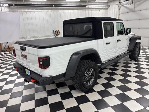 2024 Jeep Gladiator Mojave