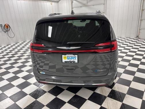 2021 Chrysler Pacifica Hybrid Limited
