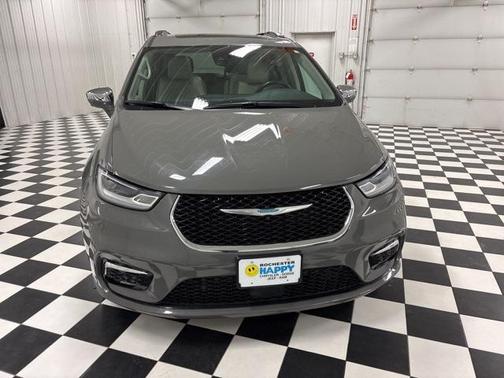 2021 Chrysler Pacifica Hybrid Limited