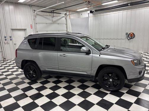 Billet Silver Metallic Clearcoat 2016 Jeep Compass Sport