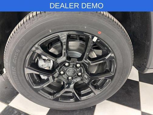 Bright White Clearcoat 2026 Jeep Compass Latitude