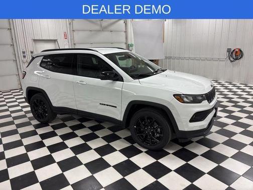 Bright White Clearcoat 2026 Jeep Compass Latitude