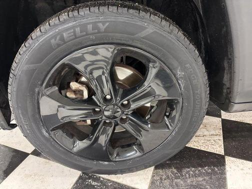 Granite Crystal Clearcoat Metallic 2019 Jeep Compass Altitude