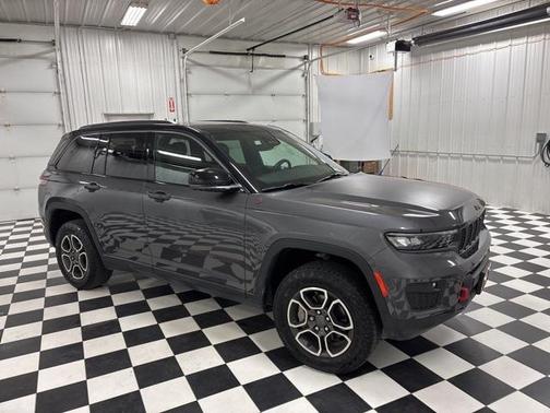 2022 Jeep Grand Cherokee Trailhawk