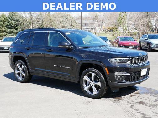 Diamond Black 2025 Jeep Grand Cherokee Limited