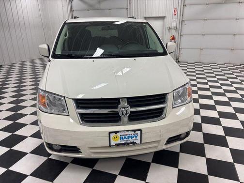 Stone White Clearcoat 2010 Dodge Grand Caravan SXT