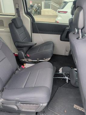 Stone White Clearcoat 2010 Dodge Grand Caravan SXT