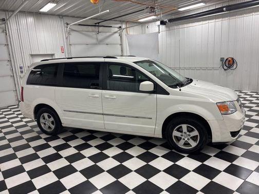 Stone White Clearcoat 2010 Dodge Grand Caravan SXT